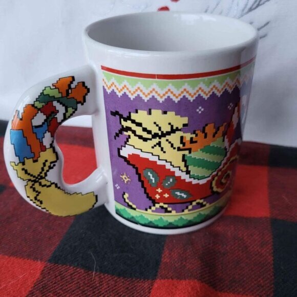 Vintage Christmas Mug - Picture 3 of 7